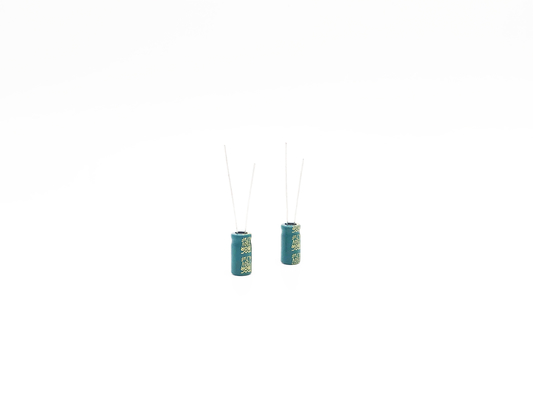 Cylinder 4.7UF 250V Al Electrolytic Capacitor 8x9MM ISO9001